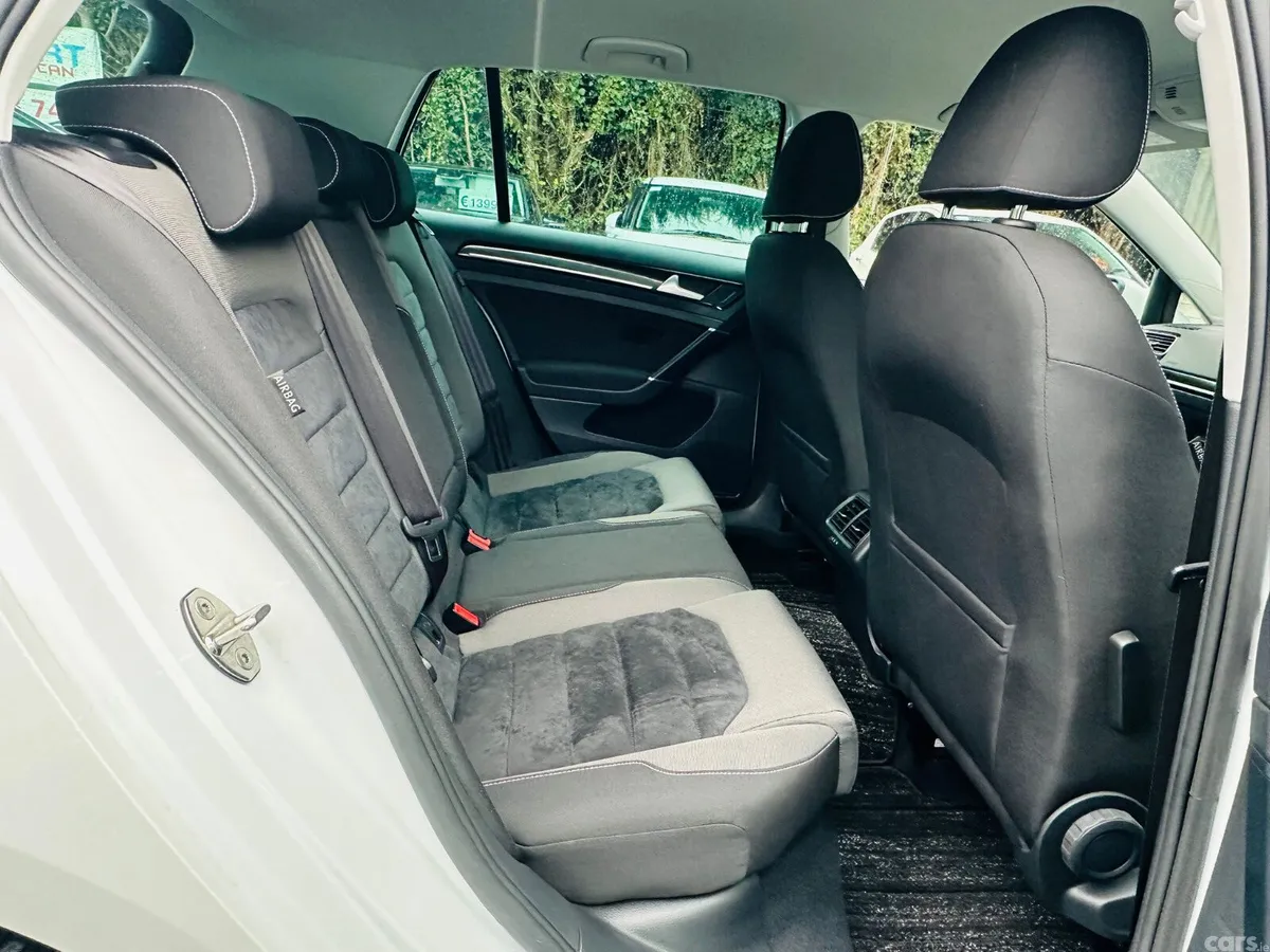 Volkswagen Golf Hatchback, Petrol, 2016, White