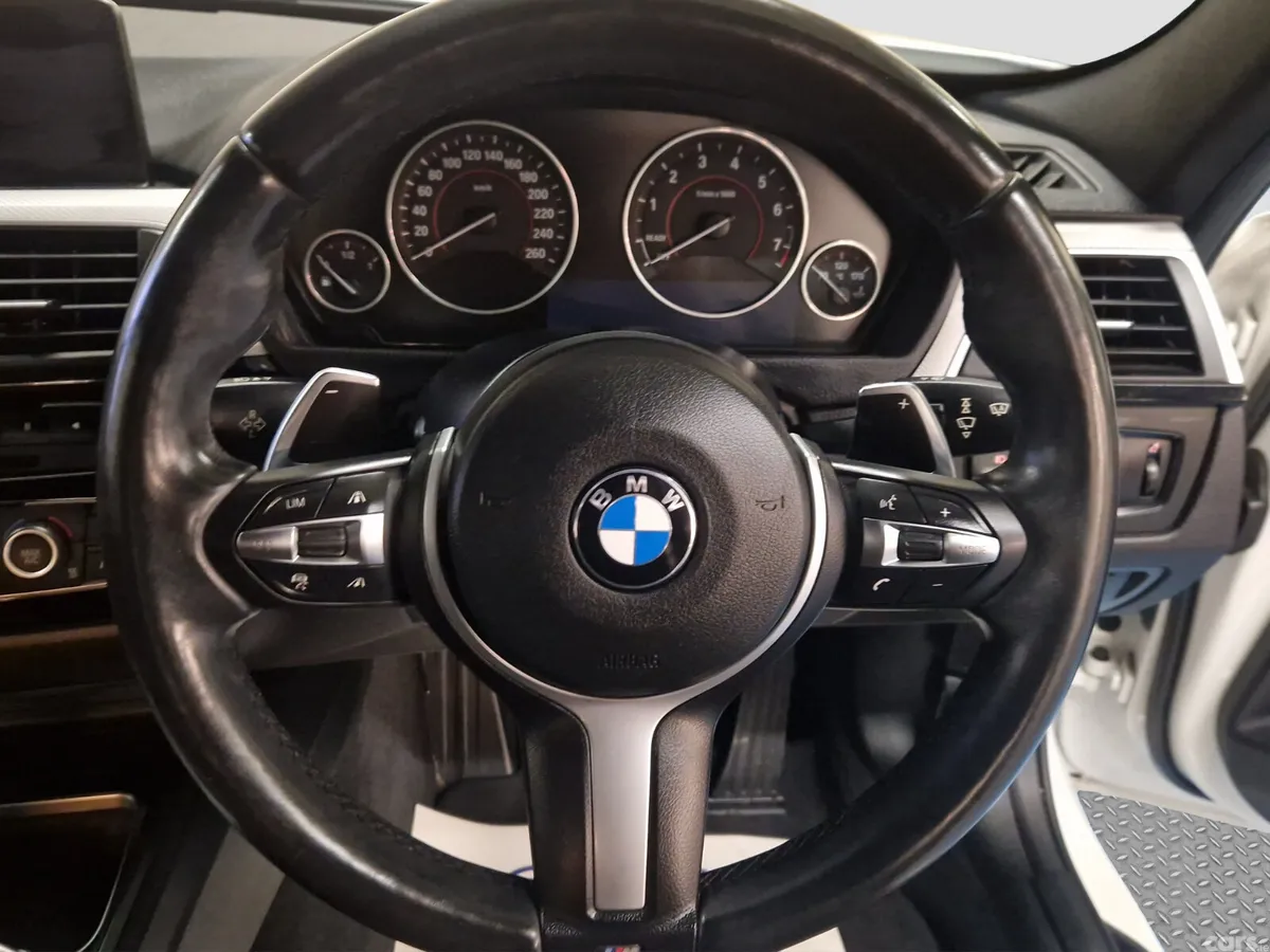 BMW 3-Series Saloon, Petrol, 2017, White