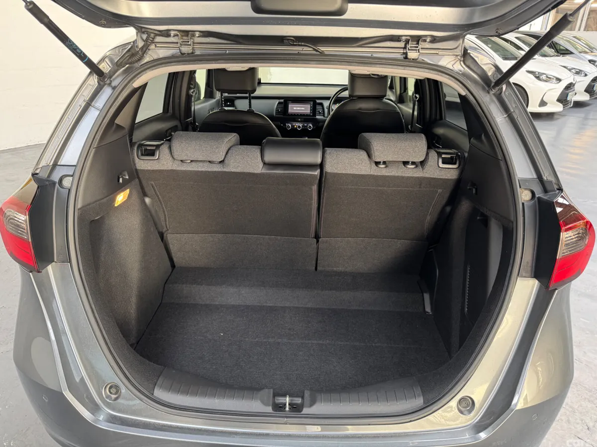 Honda Fit Hatchback, Petrol Hybrid, 2020, Grey