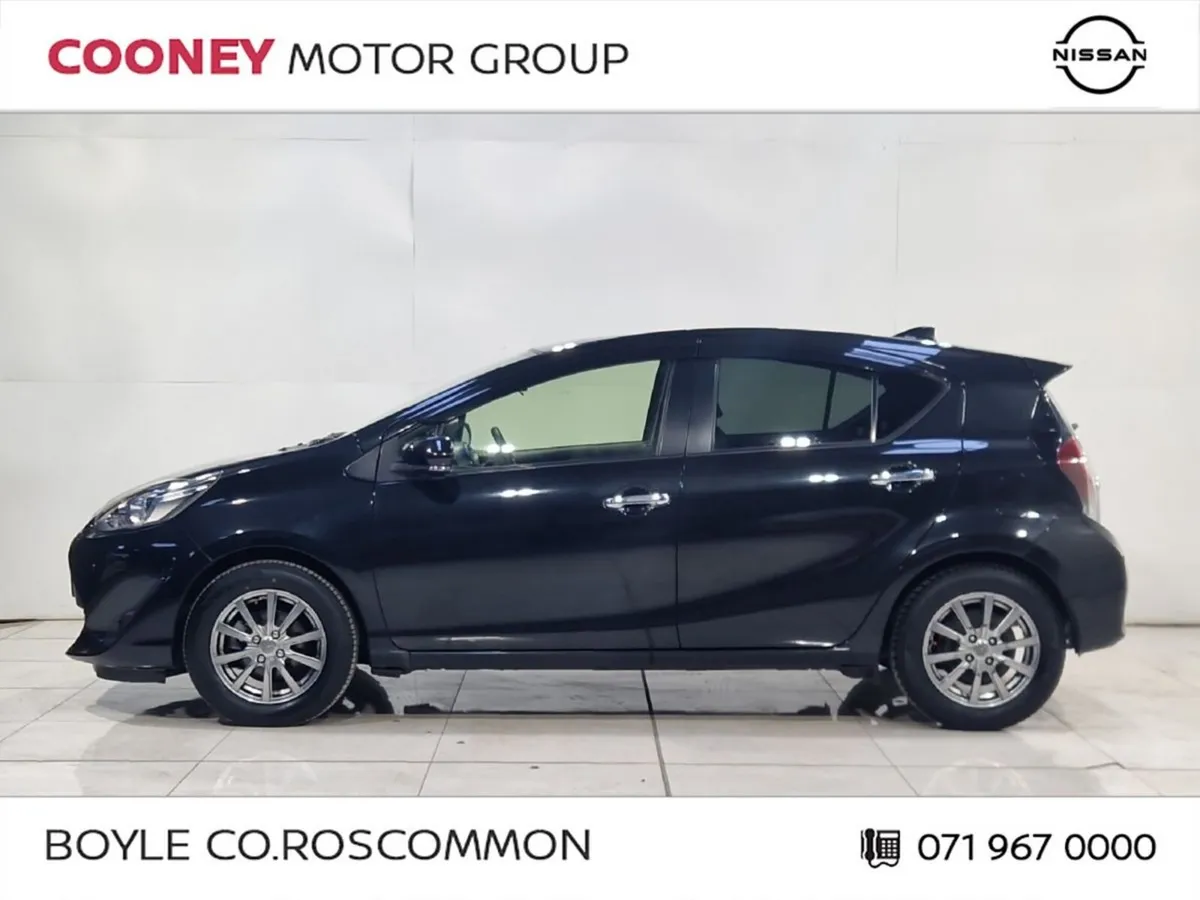 Toyota Aqua Hatchback, Petrol Hybrid, 2021, Black