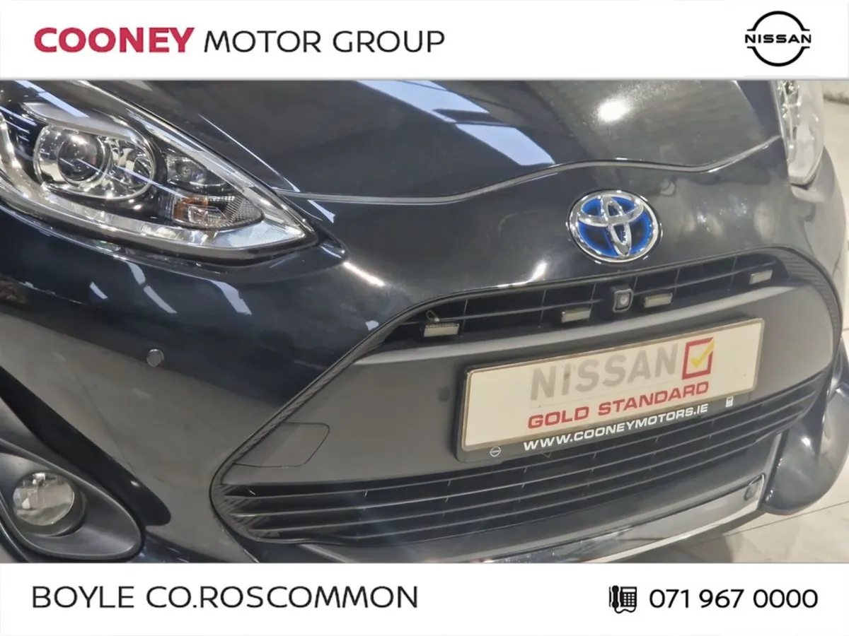 Toyota Aqua Hatchback, Petrol Hybrid, 2021, Black