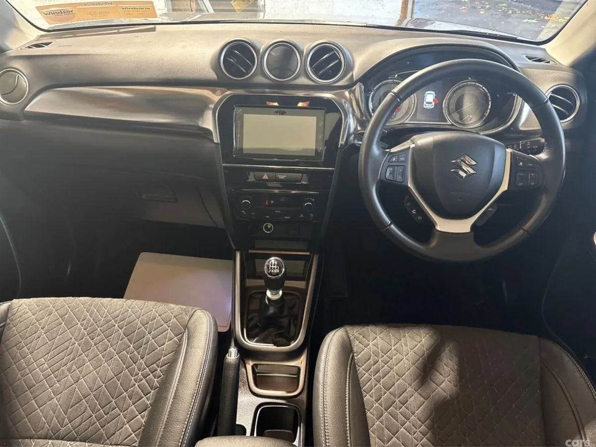 Suzuki Vitara SUV, Petrol, 2024, Grey
