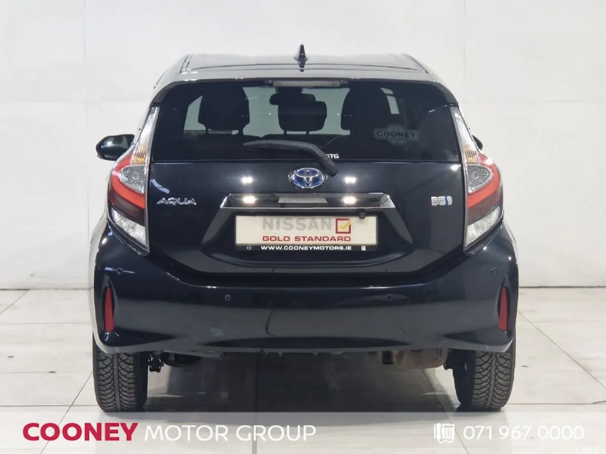 Toyota Aqua Hatchback, Petrol Hybrid, 2021, Black