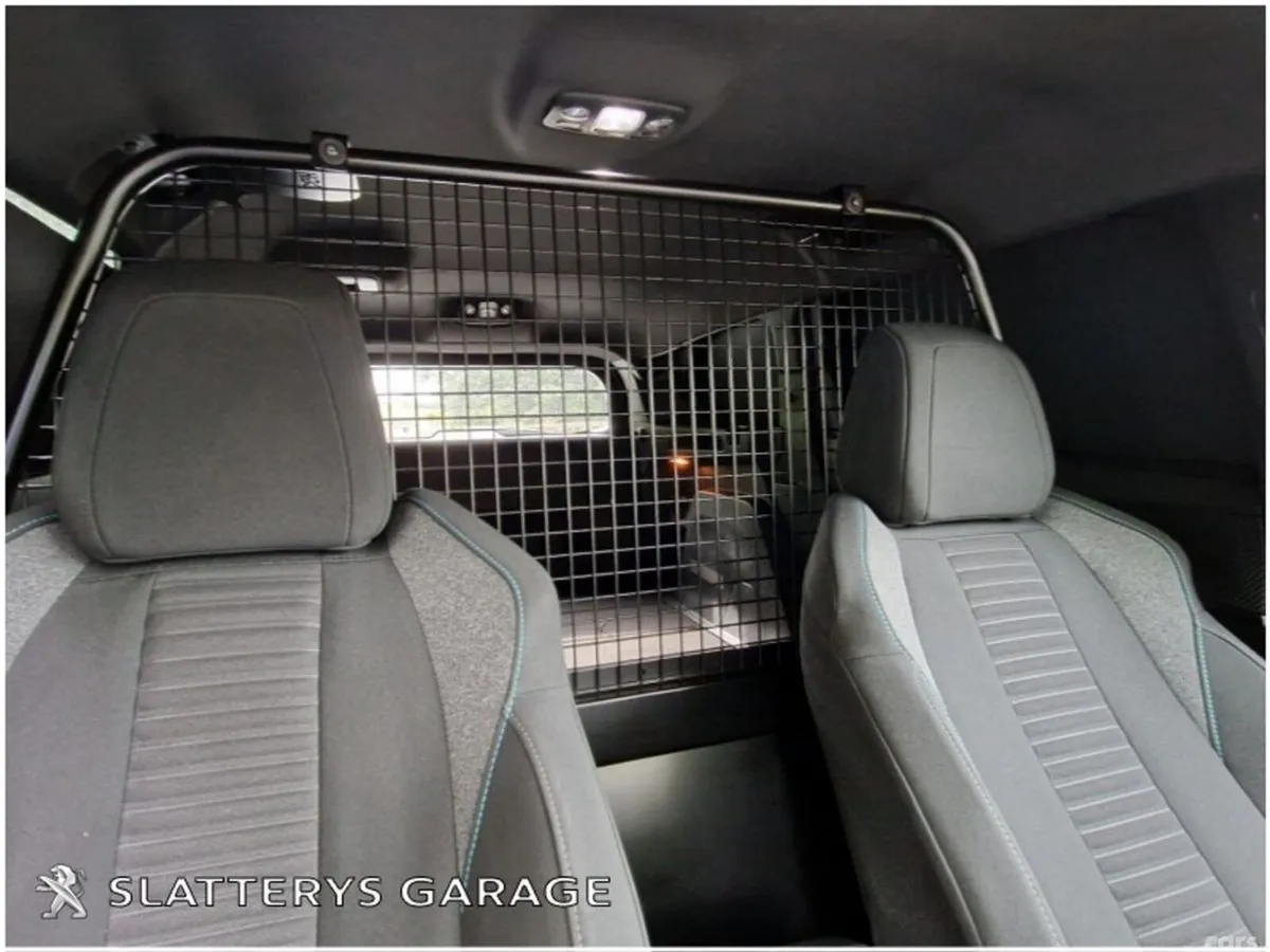 Peugeot 5008 Van, Diesel, 2024, Grey