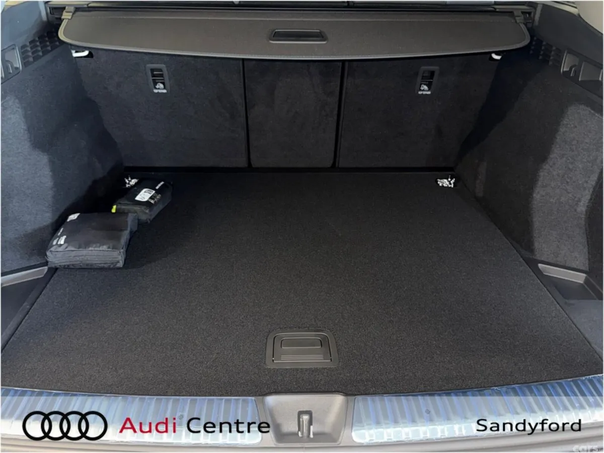 Audi Q5 SUV, Petrol Plug-in Hybrid, 2026, White