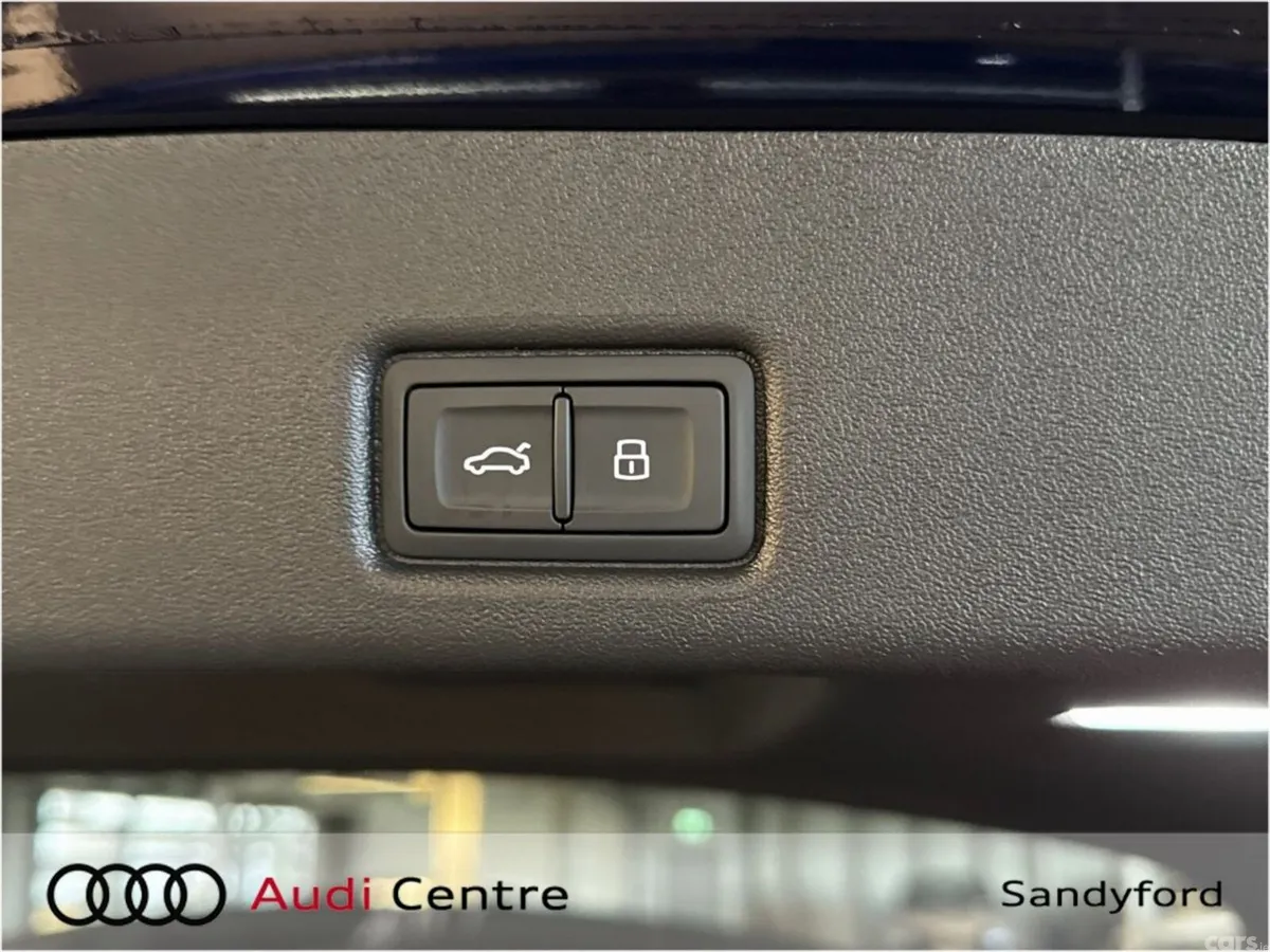 Audi Q5 SUV, Petrol Plug-in Hybrid, 2026, Blue