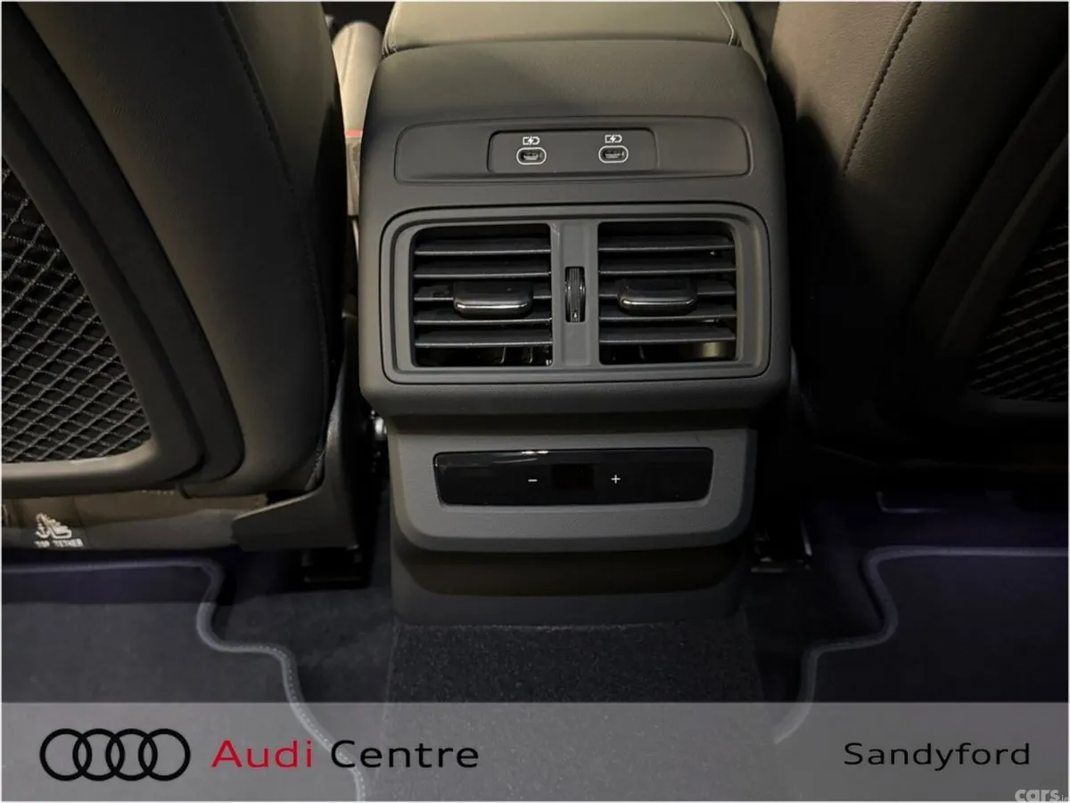 Audi Q5 SUV, Petrol Plug-in Hybrid, 2026, Blue