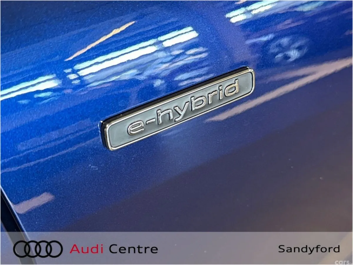 Audi Q5 SUV, Petrol Plug-in Hybrid, 2026, Blue
