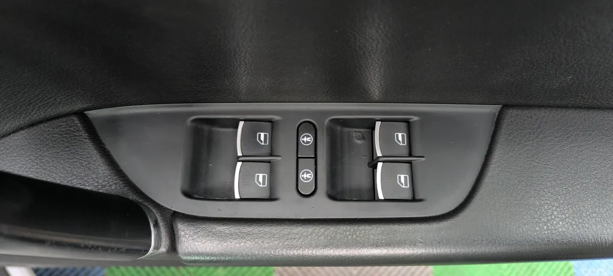 Volkswagen Touareg SUV, Diesel, 2015, White
