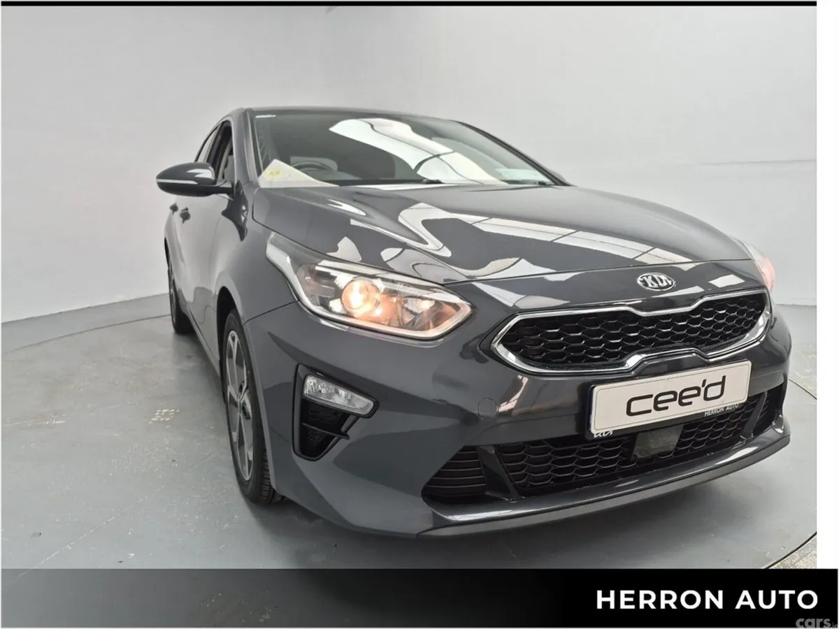 Kia Ceed Hatchback, Diesel, 2019, Grey