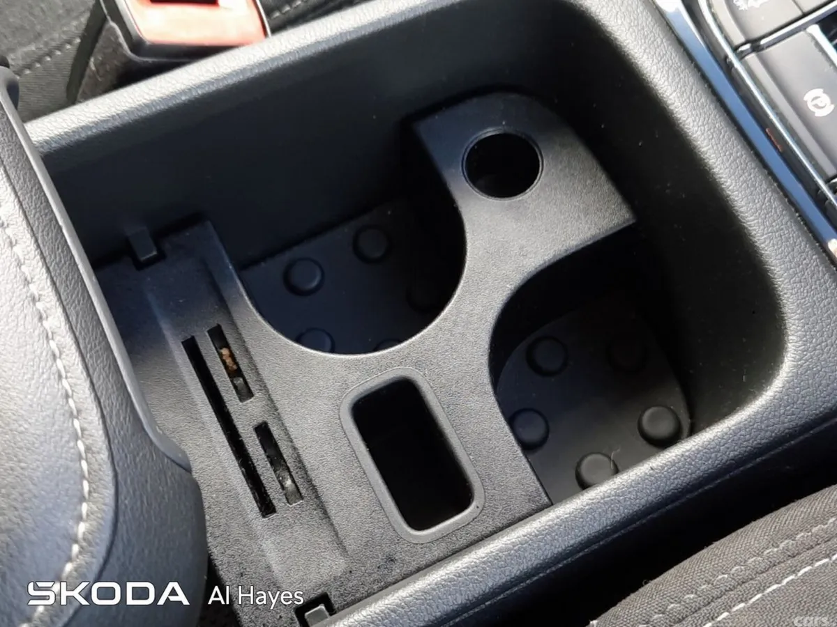 Skoda Karoq SUV, Diesel, 2020, Grey