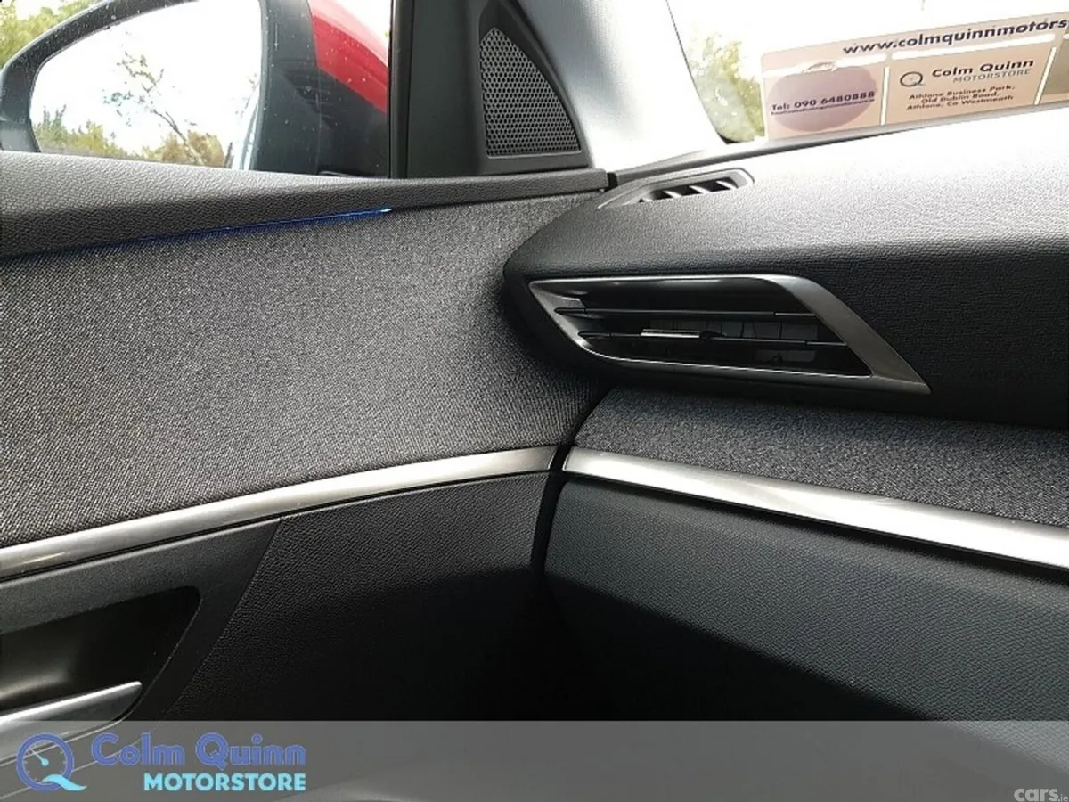 Peugeot 3008 MPV, Diesel, 2019, Red