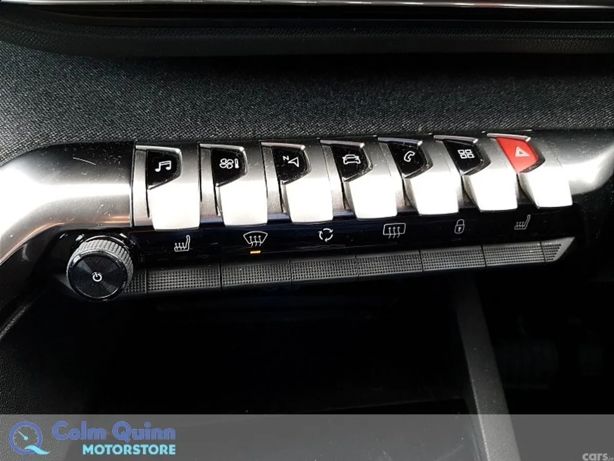 Peugeot 3008 MPV, Diesel, 2019, Red