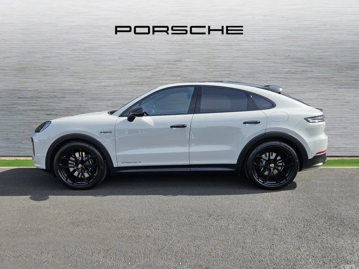 Porsche Cayenne SUV, Petrol Plug-in Hybrid, 2024, Grey