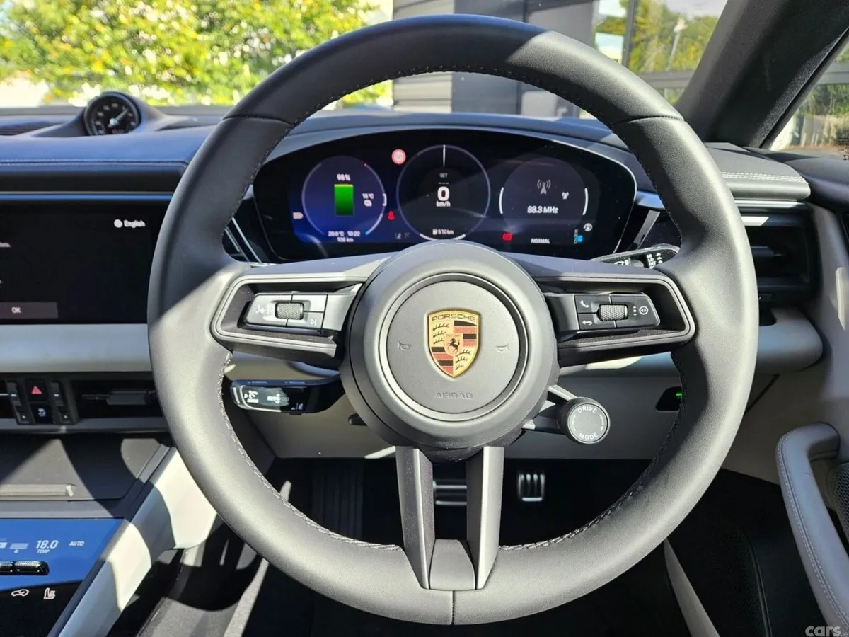 Porsche Macan SUV, Electric, 2026, Blue