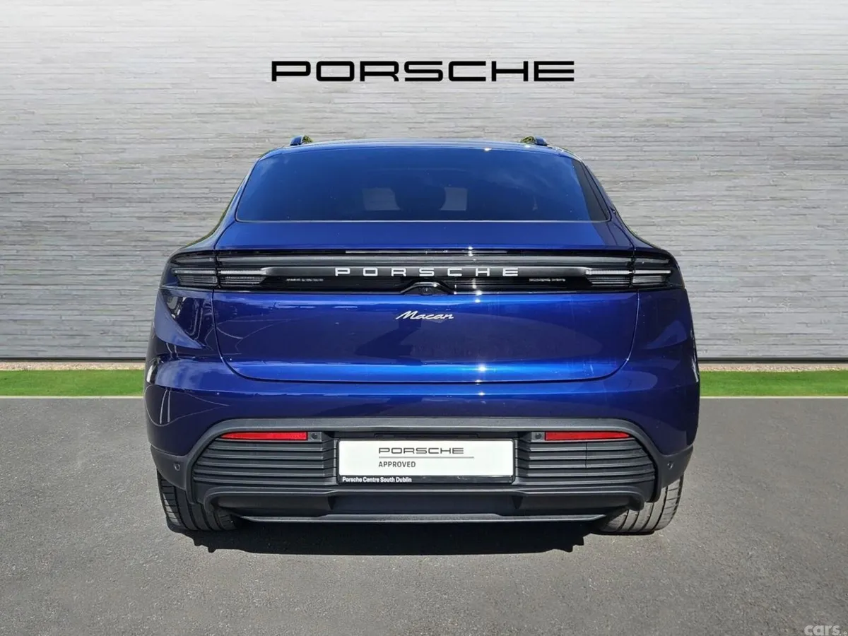 Porsche Macan SUV, Electric, 2026, Blue