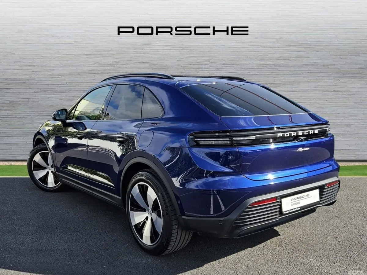 Porsche Macan SUV, Electric, 2026, Blue