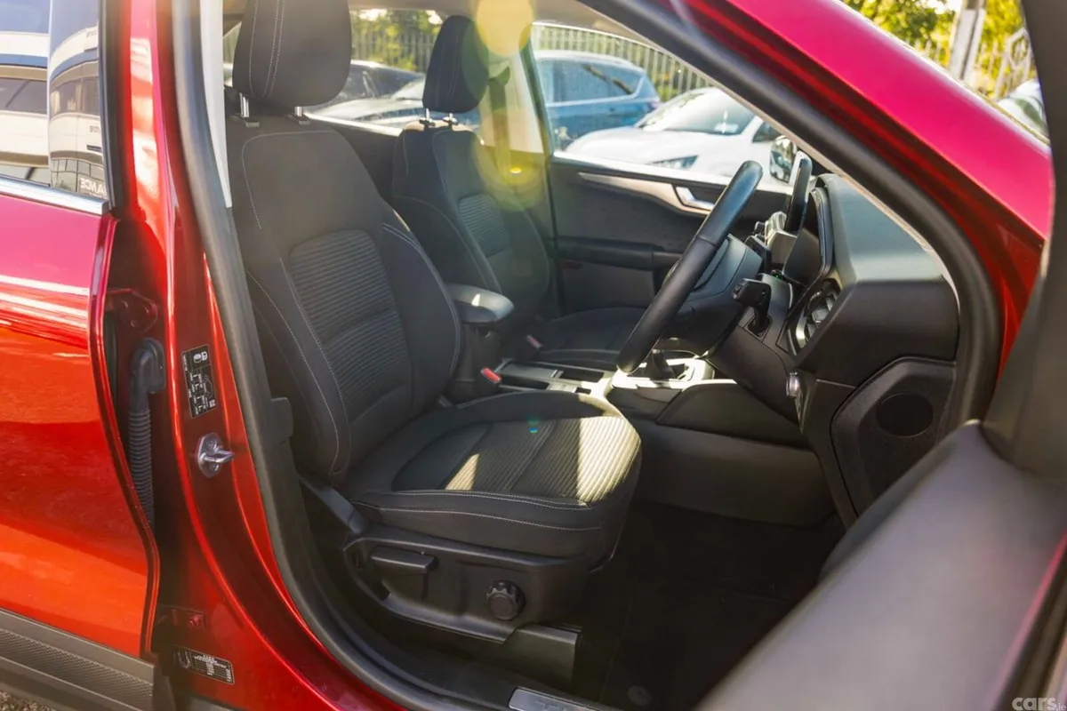 Ford Kuga SUV, Diesel, 2020, Red