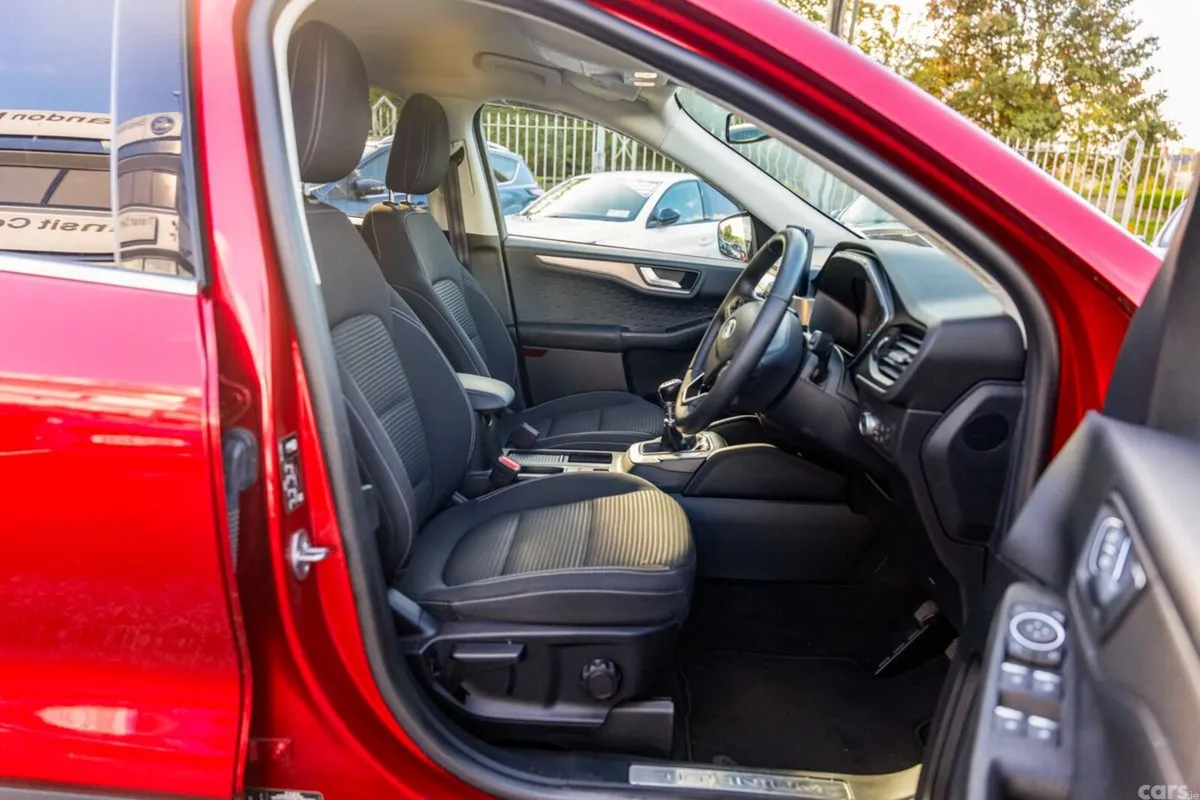 Ford Kuga SUV, Diesel, 2020, Red