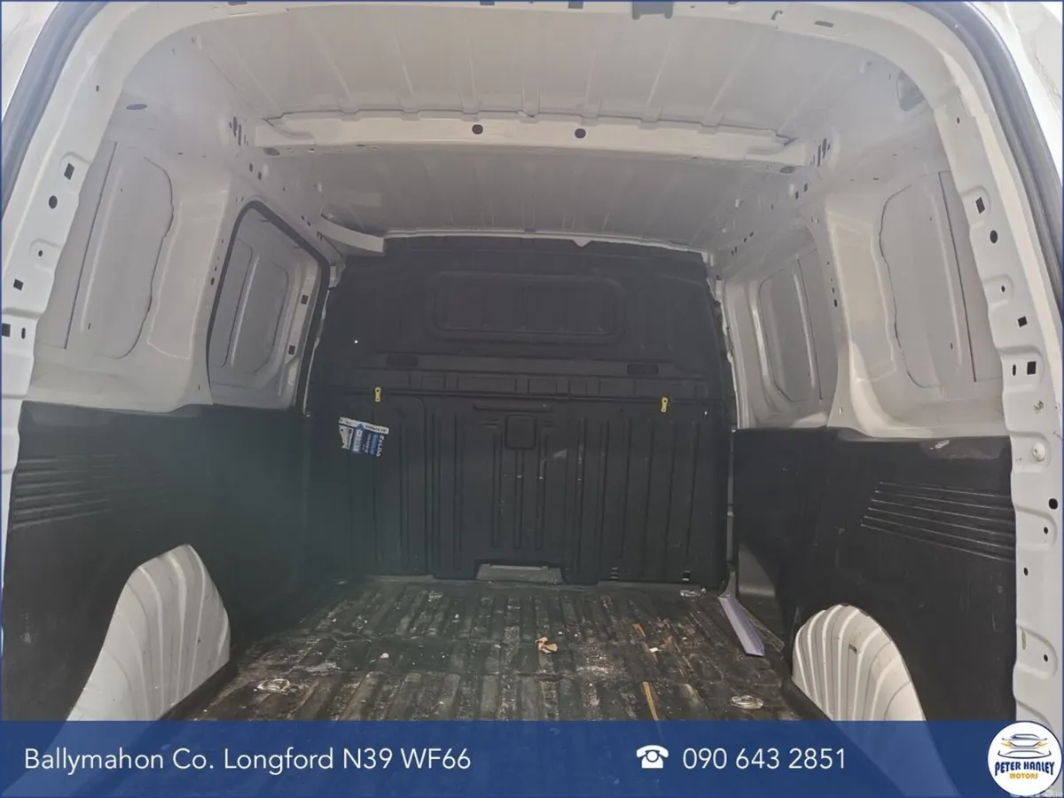 Peugeot Partner MPV, Diesel, 2023, White