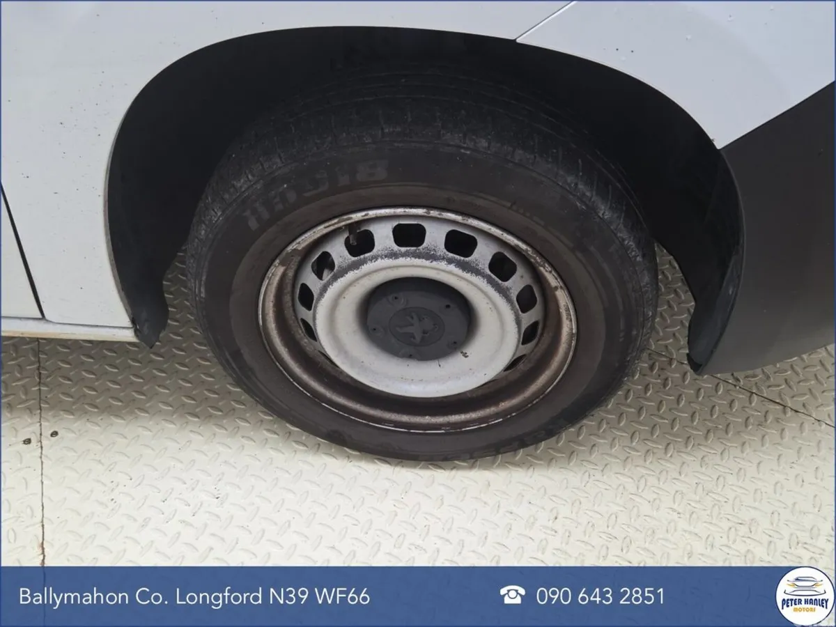 Peugeot Partner MPV, Diesel, 2023, White