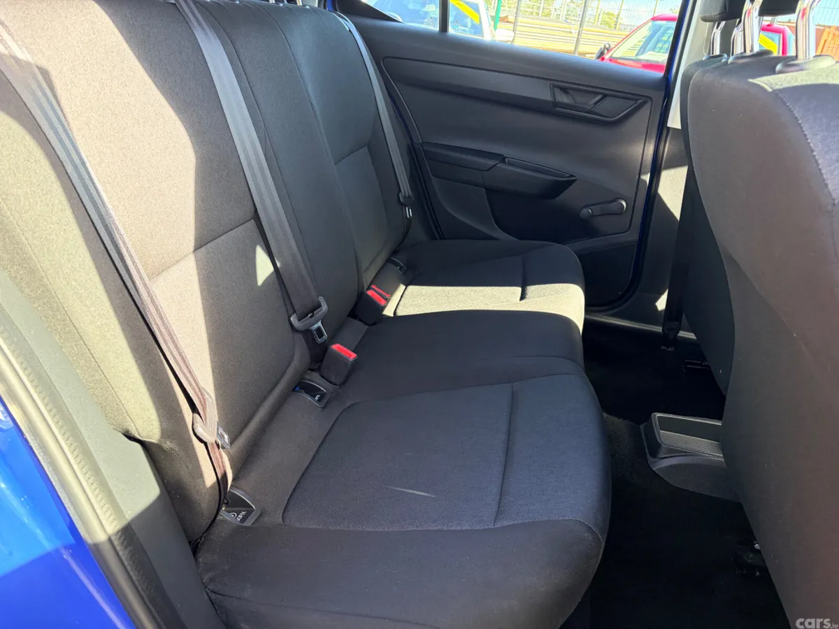 Skoda Fabia Hatchback, Petrol, 2021, Blue