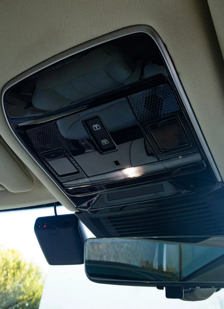 Land Rover Range Rover SUV, Petrol Hybrid, 2024, Gold