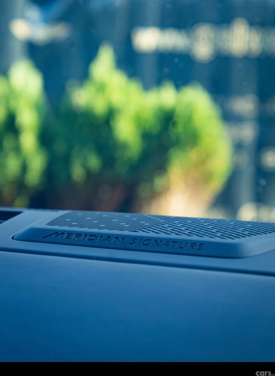 Land Rover Range Rover SUV, Petrol Hybrid, 2024, Gold