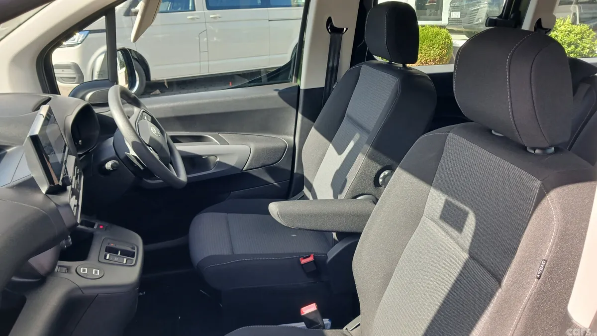 Toyota Proace MPV, Electric, 2025, Green