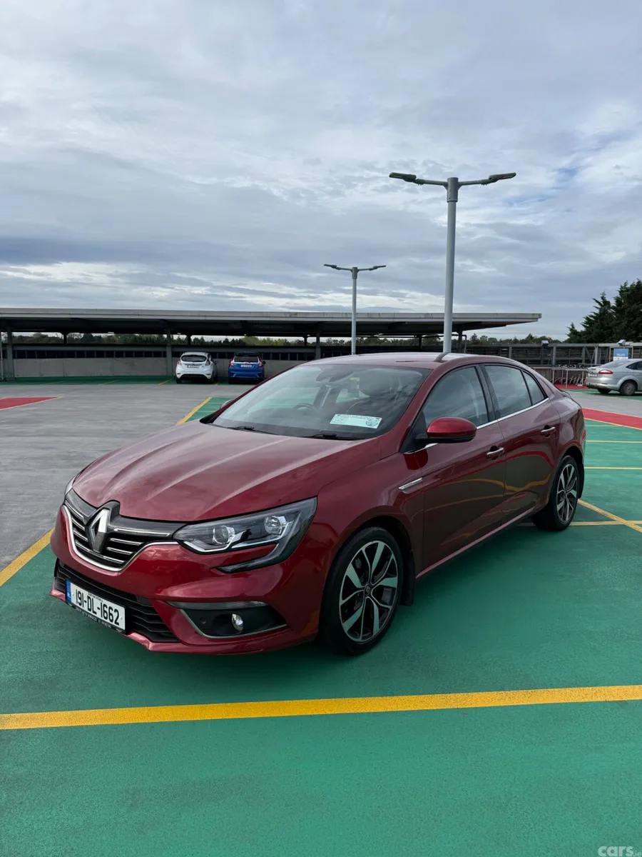 Renault Megane Saloon, Diesel, 2019, Red