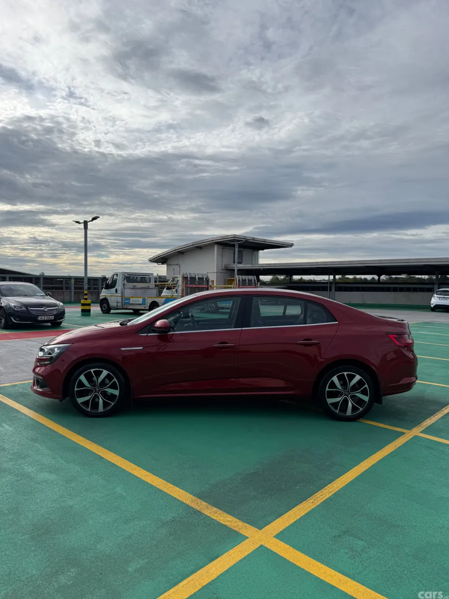 Renault Megane Saloon, Diesel, 2019, Red