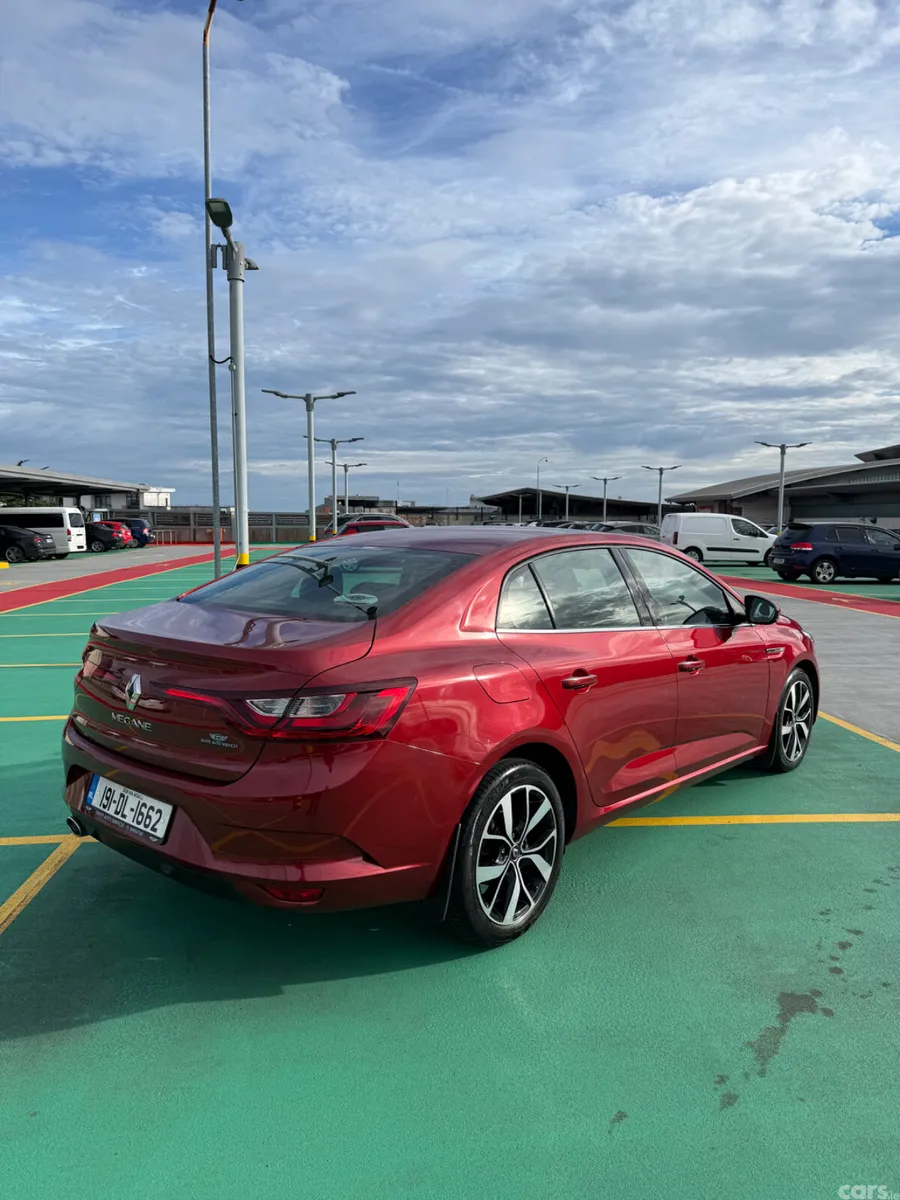 Renault Megane Saloon, Diesel, 2019, Red