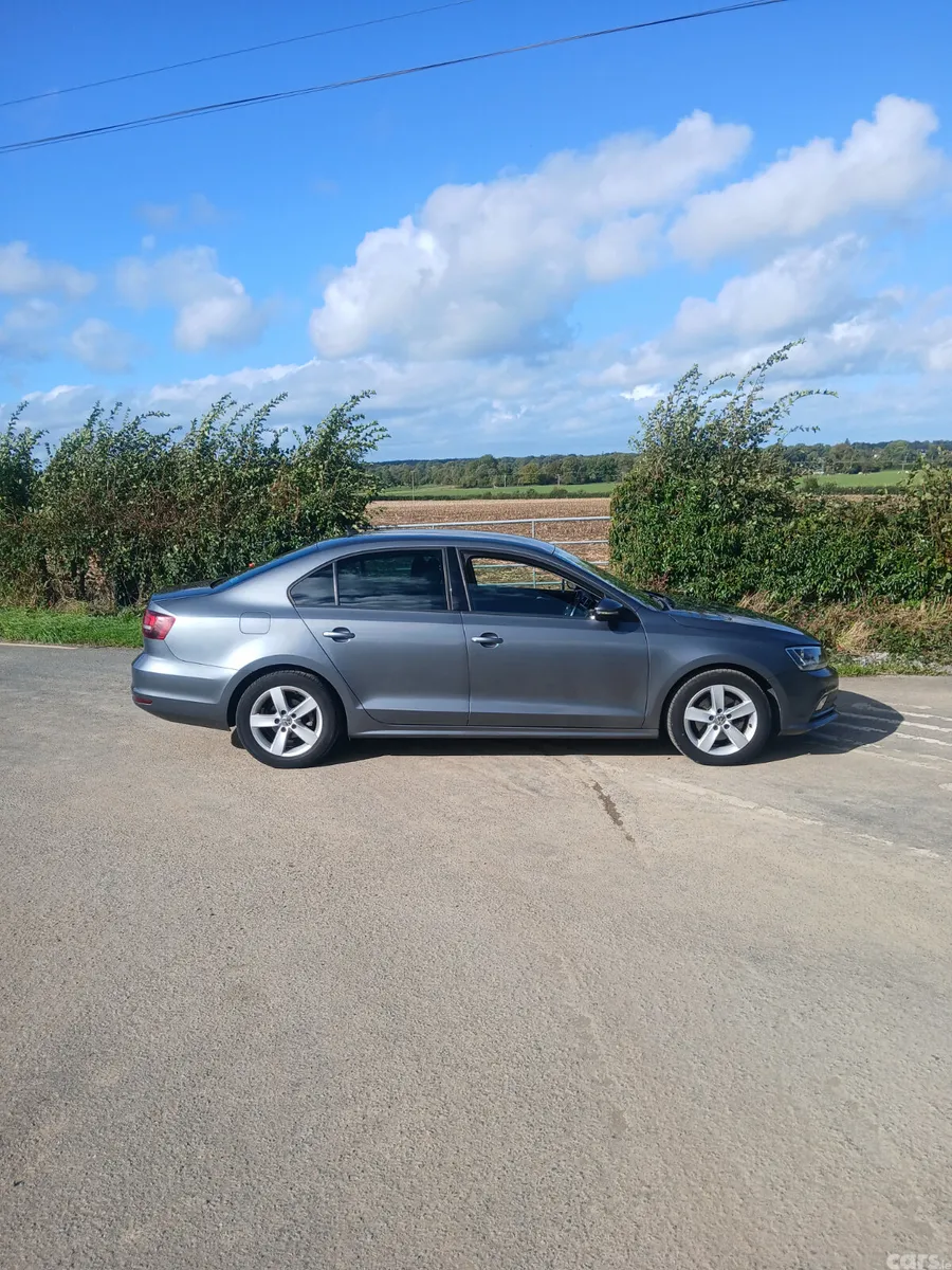 Volkswagen Jetta Saloon, Diesel, 2017, Grey