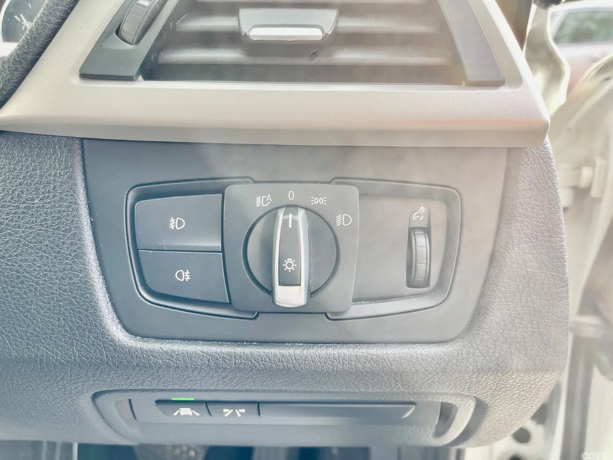 BMW 3-Series Saloon, Petrol, 2014, White