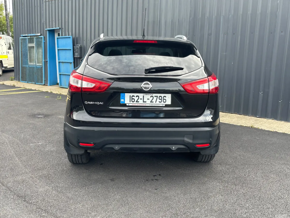 Nissan Qashqai Hatchback, Diesel, 2016, Black