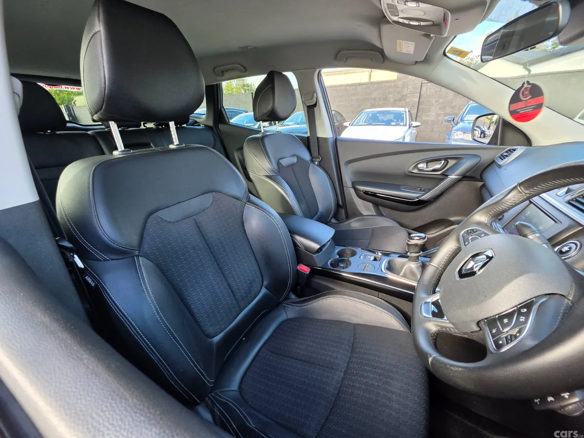 Renault Kadjar SUV, Diesel, 2016, Blue