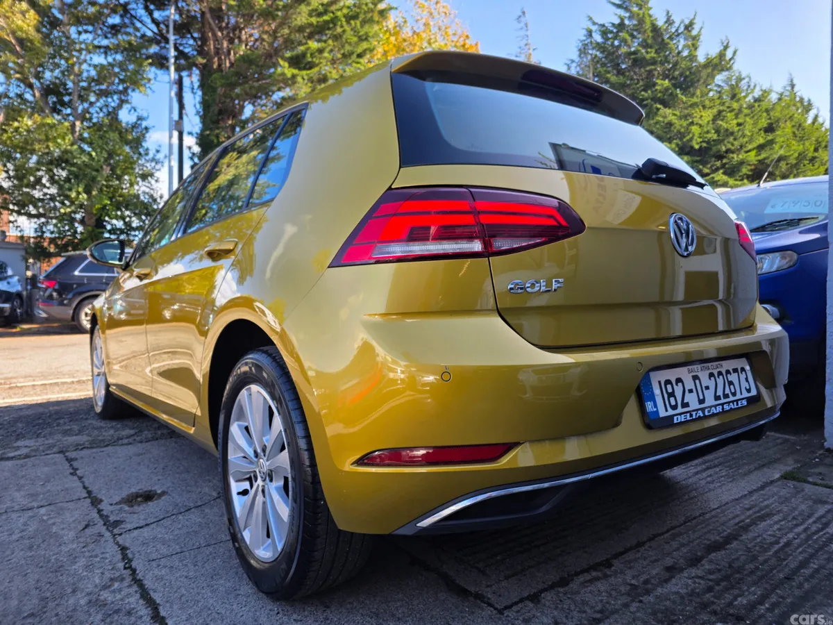Volkswagen Golf Estate, Diesel, 2018, Yellow
