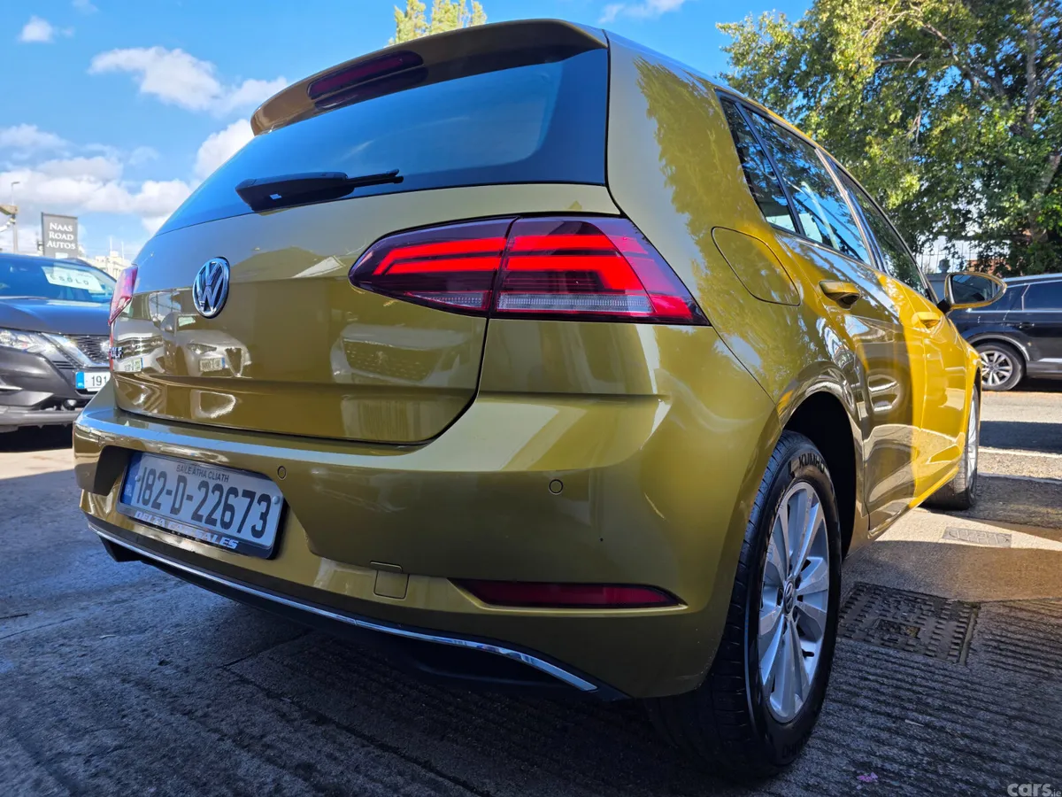 Volkswagen Golf Estate, Diesel, 2018, Yellow