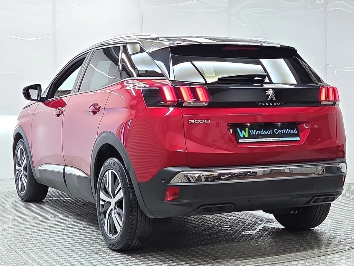 Peugeot 3008 MPV, Diesel, 2024, Red