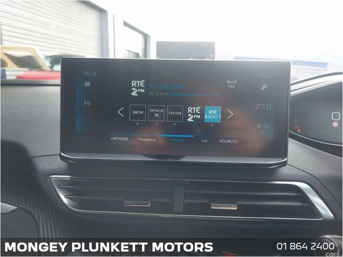 Peugeot 5008 MPV, Petrol Hybrid, 2024, Grey