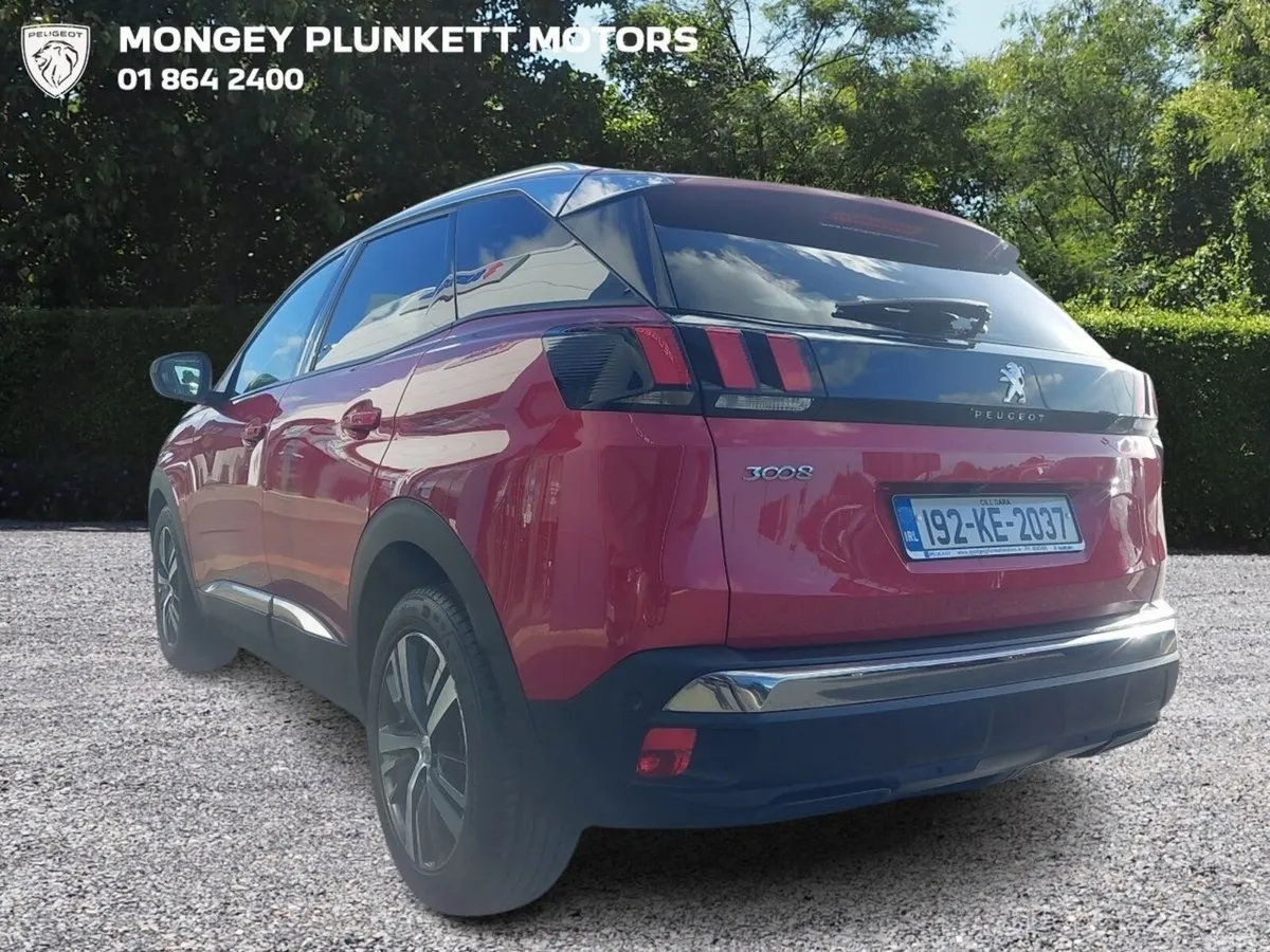 Peugeot 3008 Hatchback, Diesel, 2019, Red