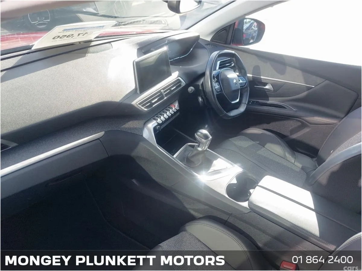 Peugeot 3008 Hatchback, Diesel, 2019, Red