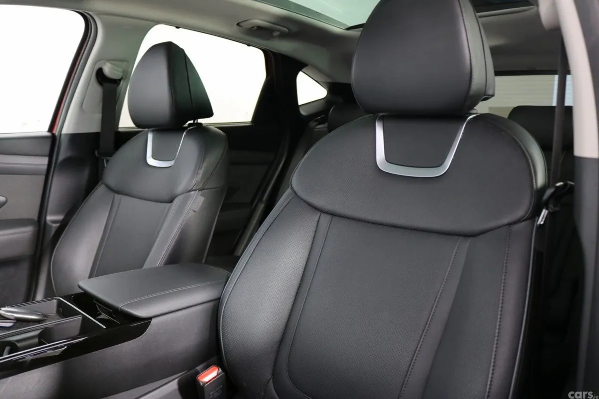 Hyundai Tucson SUV, Petrol Plug-in Hybrid, 2025, Red