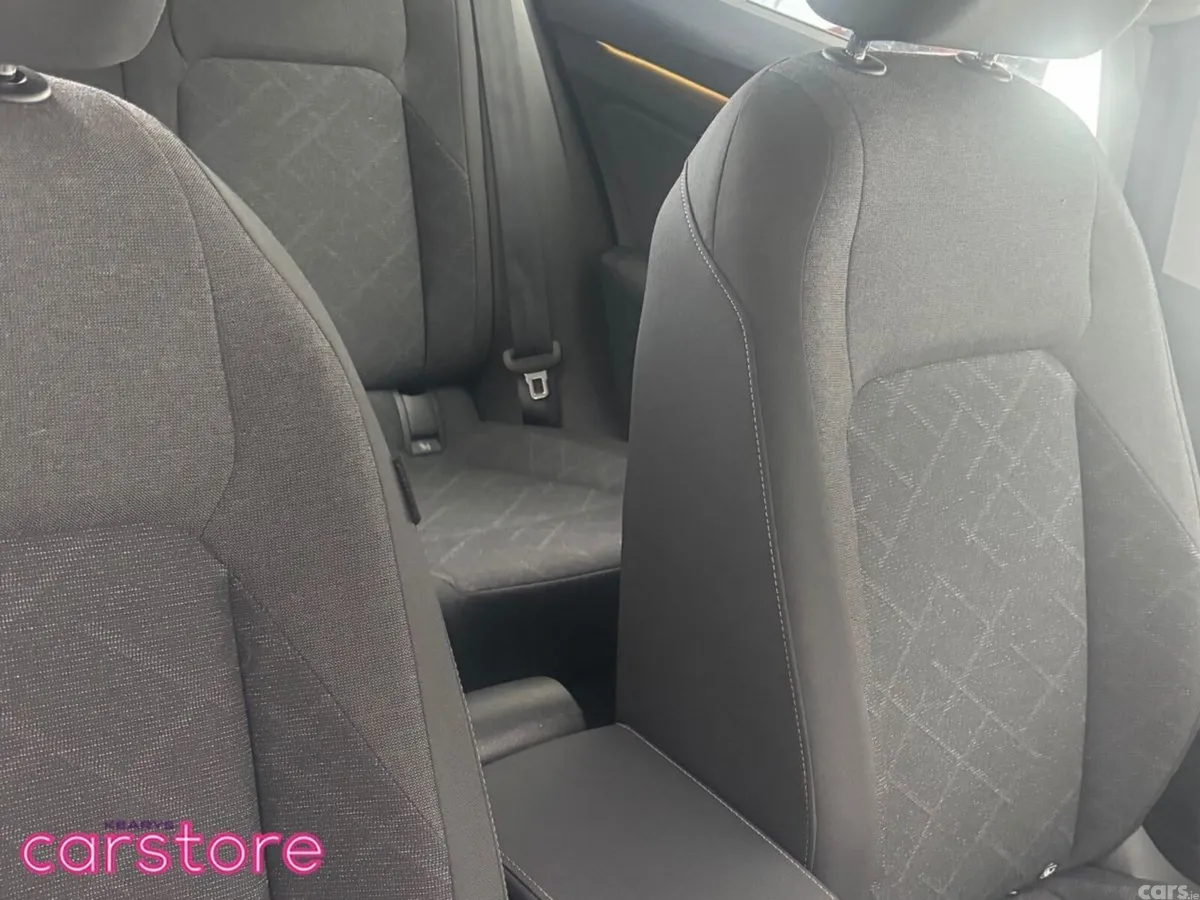 Volkswagen Golf Hatchback, Petrol, 2023, White