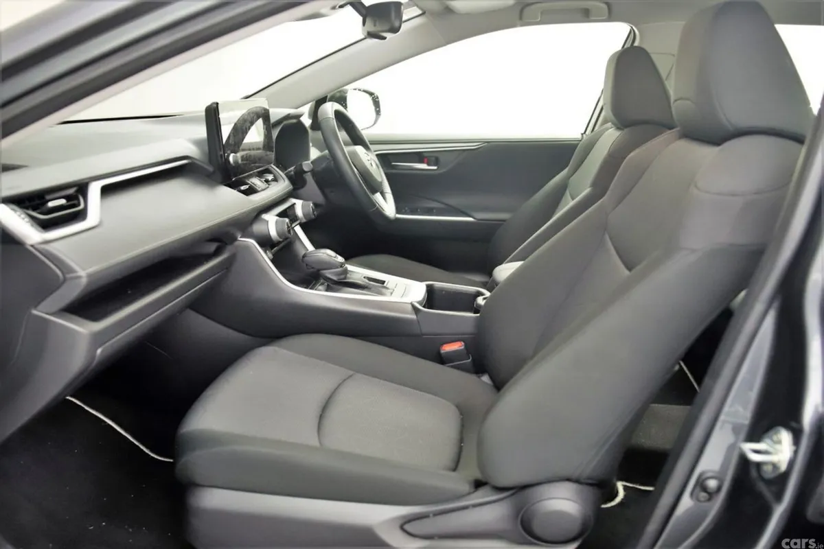 Toyota RAV4 SUV, Petrol Hybrid, 2025, Grey
