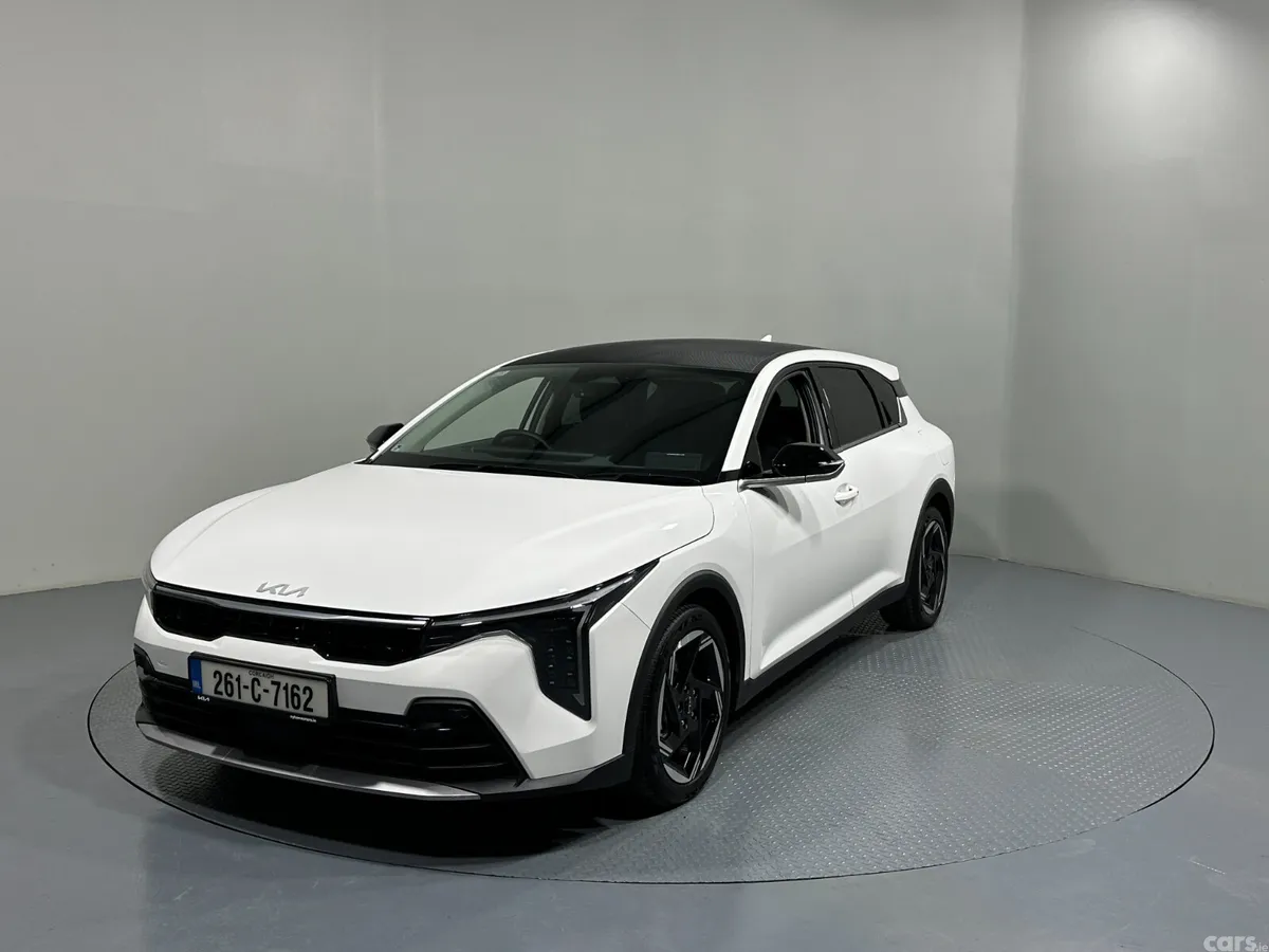Kia K4 Hatchback, Petrol Hybrid, 2026, White
