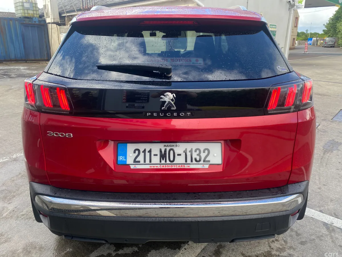 Peugeot 3008 MPV, Diesel, 2021, Red
