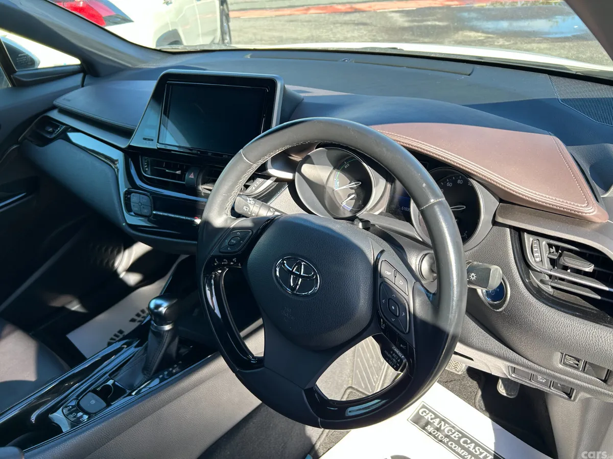 Toyota C-HR Hatchback, Petrol Hybrid, 2019, White