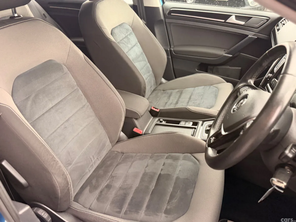 Volkswagen Golf Hatchback, Petrol, 2014, Blue