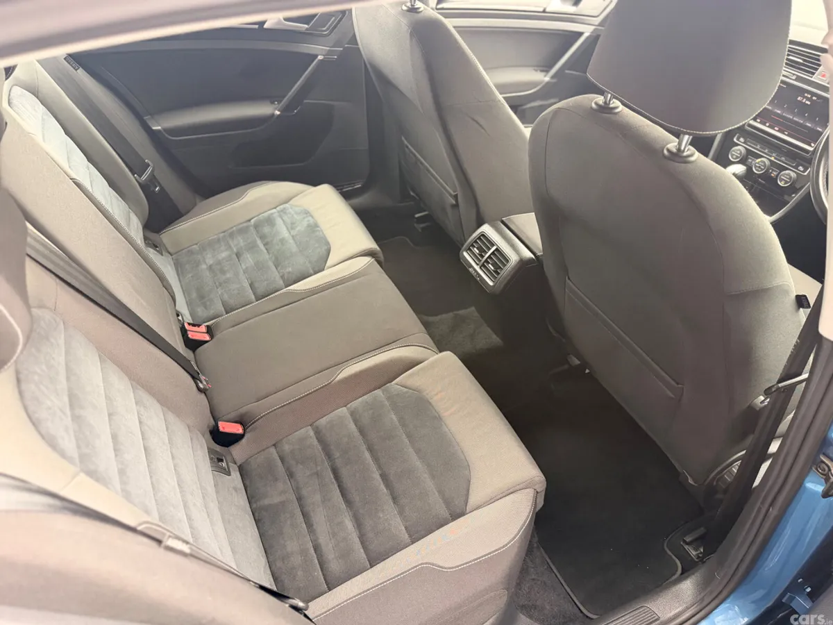 Volkswagen Golf Hatchback, Petrol, 2014, Blue